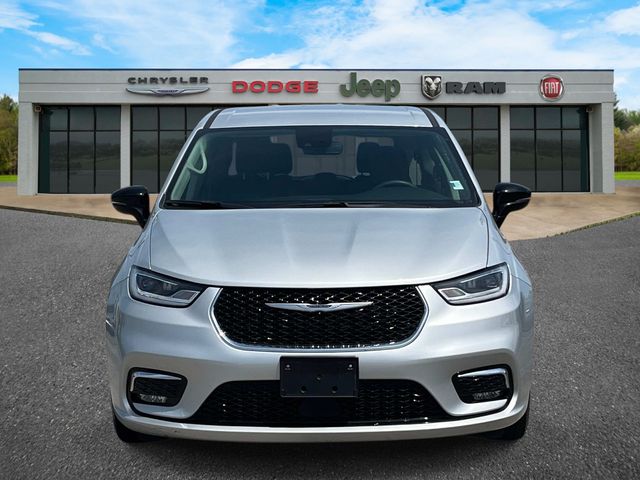 Used 2024 Chrysler Pacifica - photo 40
