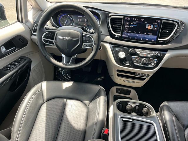 Used 2024 Chrysler Pacifica - photo 6