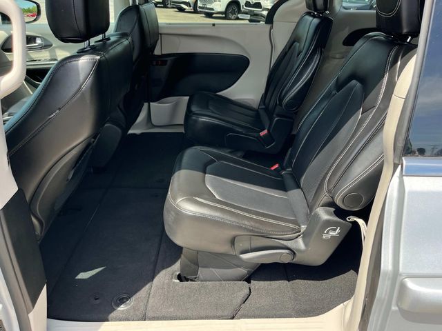 Used 2024 Chrysler Pacifica - photo 12