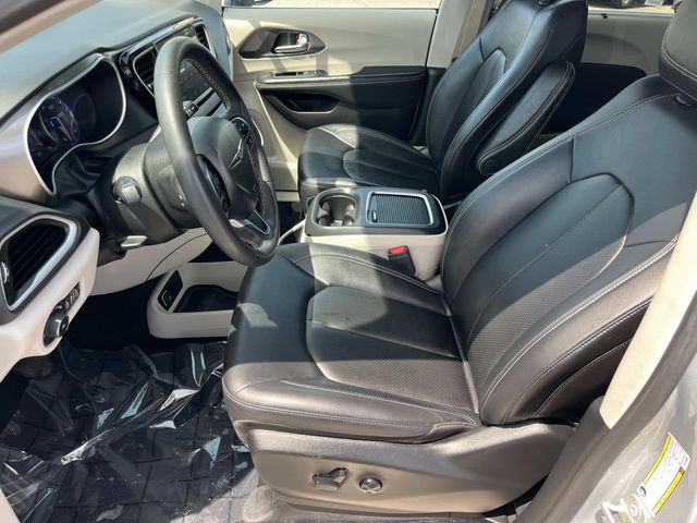 Used 2024 Chrysler Pacifica - photo 18
