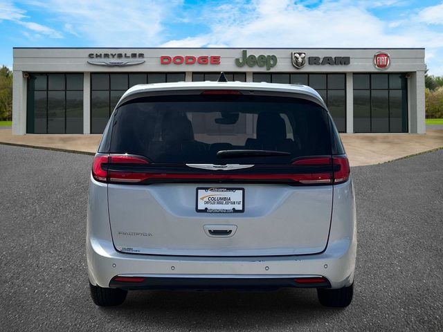 Used 2024 Chrysler Pacifica - photo 34