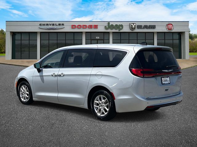 Used 2024 Chrysler Pacifica - photo 37