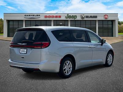2024 Chrysler Pacifica FWD Minivan for sale #P5303 - photo 2