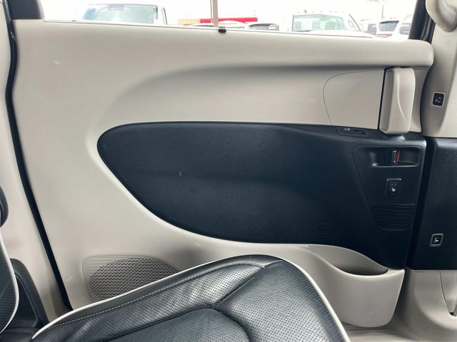 Used 2023 Chrysler Pacifica - photo 13