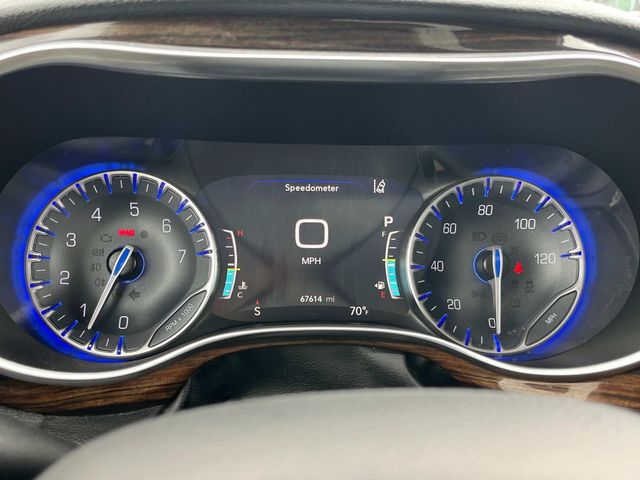 Used 2023 Chrysler Pacifica - photo 35