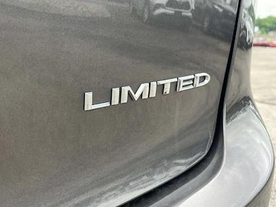 Used 2023 Chrysler Pacifica - photo 2