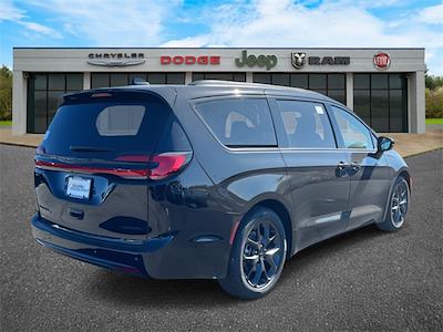 2025 Chrysler Pacifica FWD Minivan for sale #R508401 - photo 2