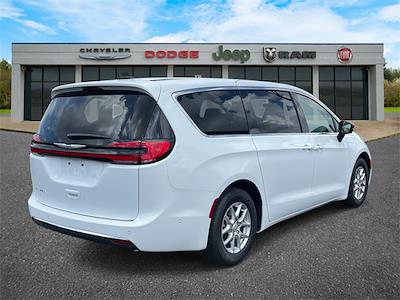 2025 Chrysler Pacifica FWD Minivan for sale #R605848 - photo 2