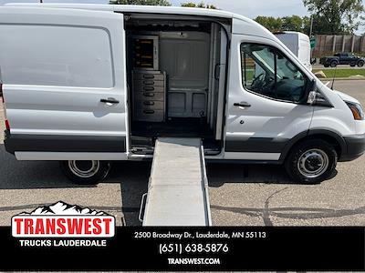Used 2018 Ford Transit 250 - photo 1