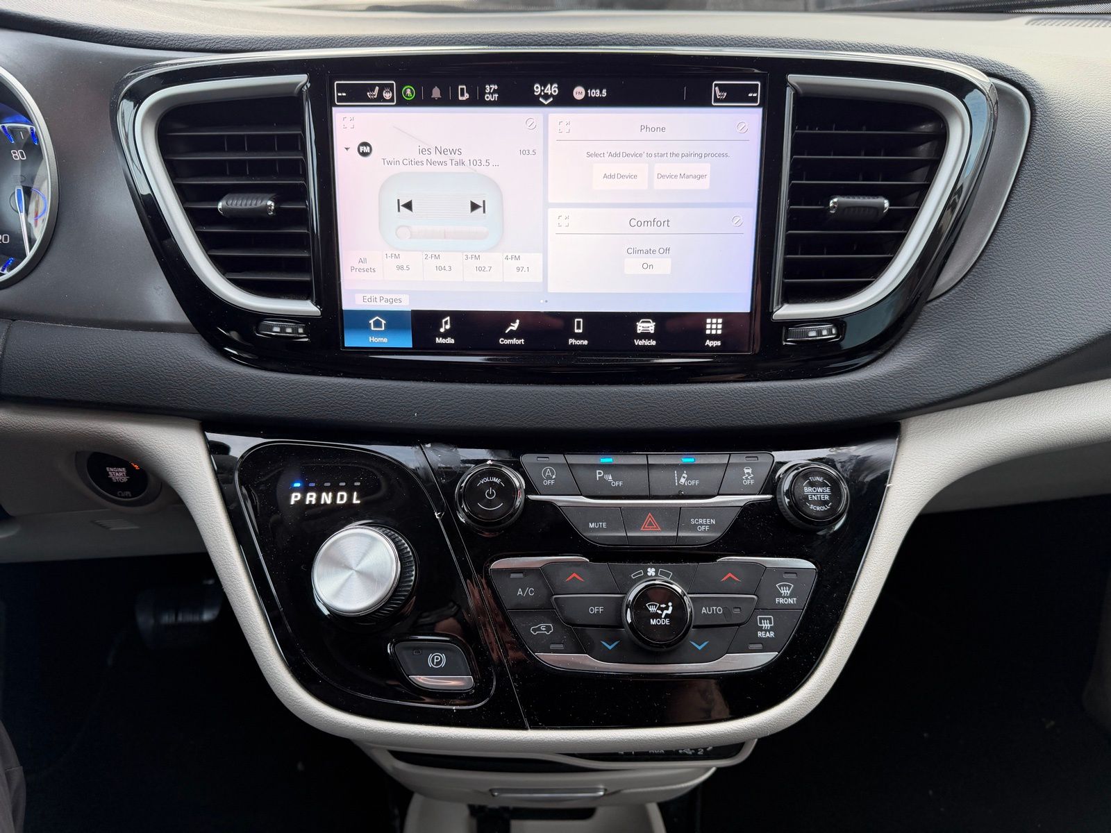 Used 2024 Chrysler Pacifica - photo 15