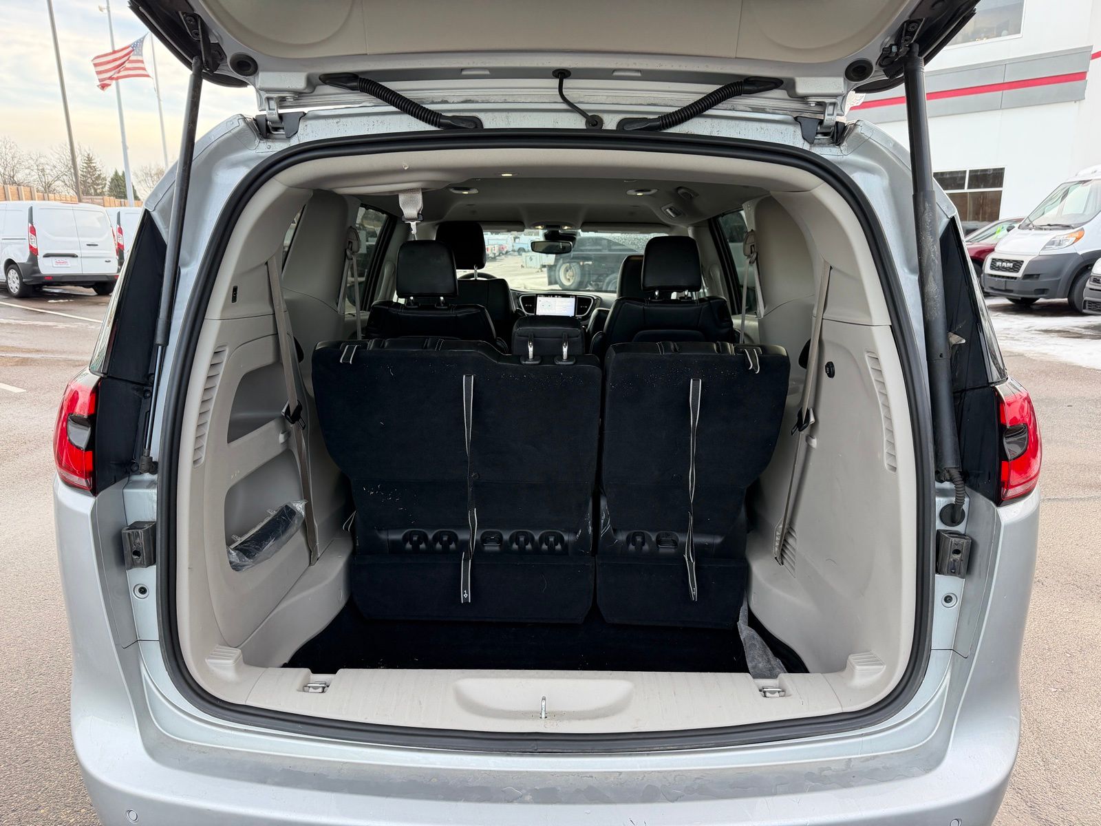 Used 2024 Chrysler Pacifica - photo 20
