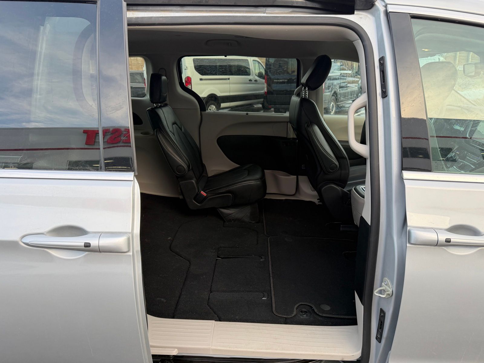Used 2024 Chrysler Pacifica - photo 22