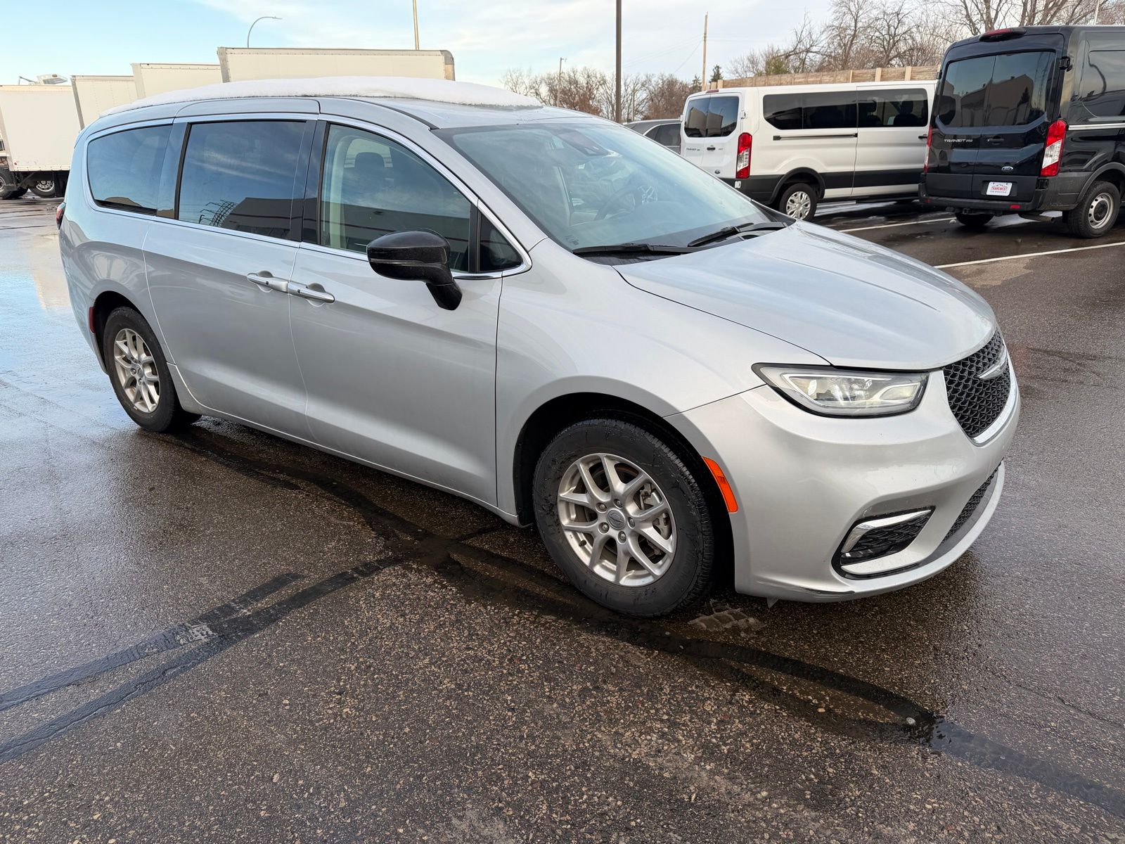 Used 2024 Chrysler Pacifica - photo 9