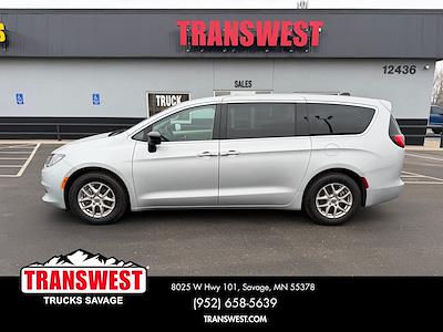 Used 2024 Chrysler Voyager - photo 1