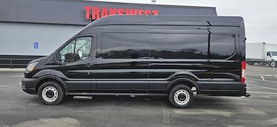 Used 2023 Ford Transit 250 - photo 1