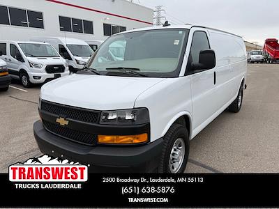 Used 2023 Chevrolet Express 3500 - photo 1