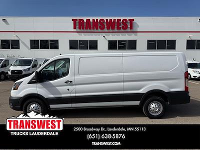 Used 2023 Ford Transit 250 - photo 1
