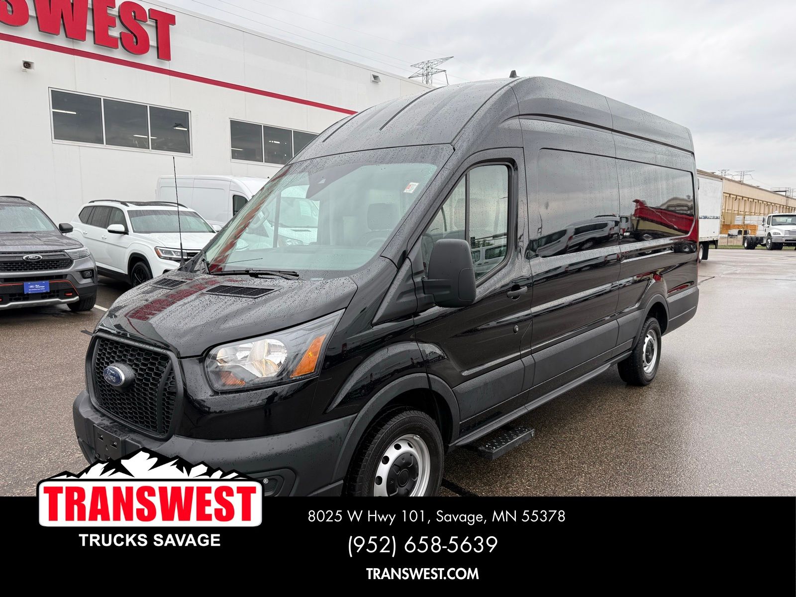 Used 2023 Ford Transit 250 - photo 1