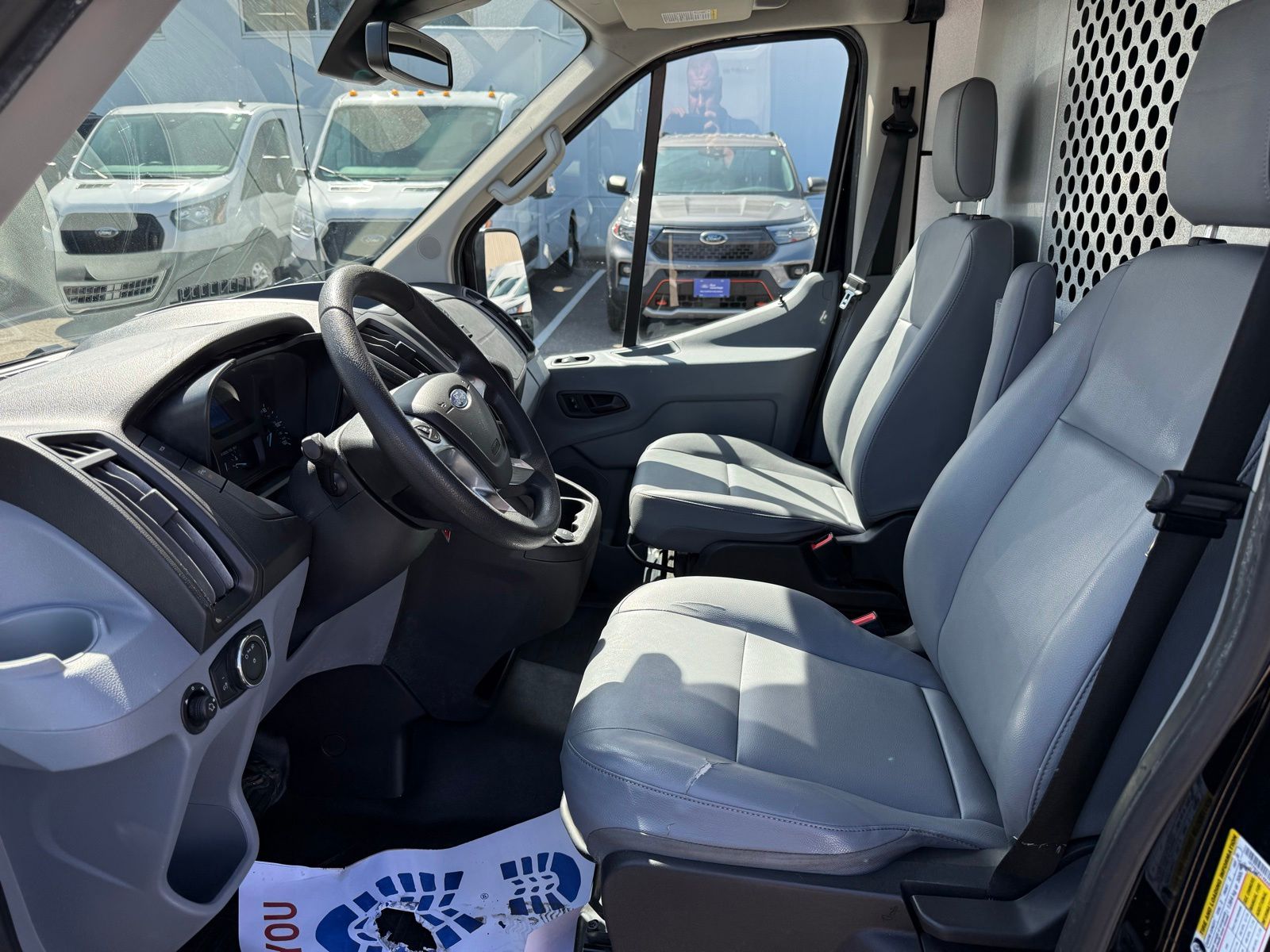 Used 2019 Ford Transit 250 - photo 7