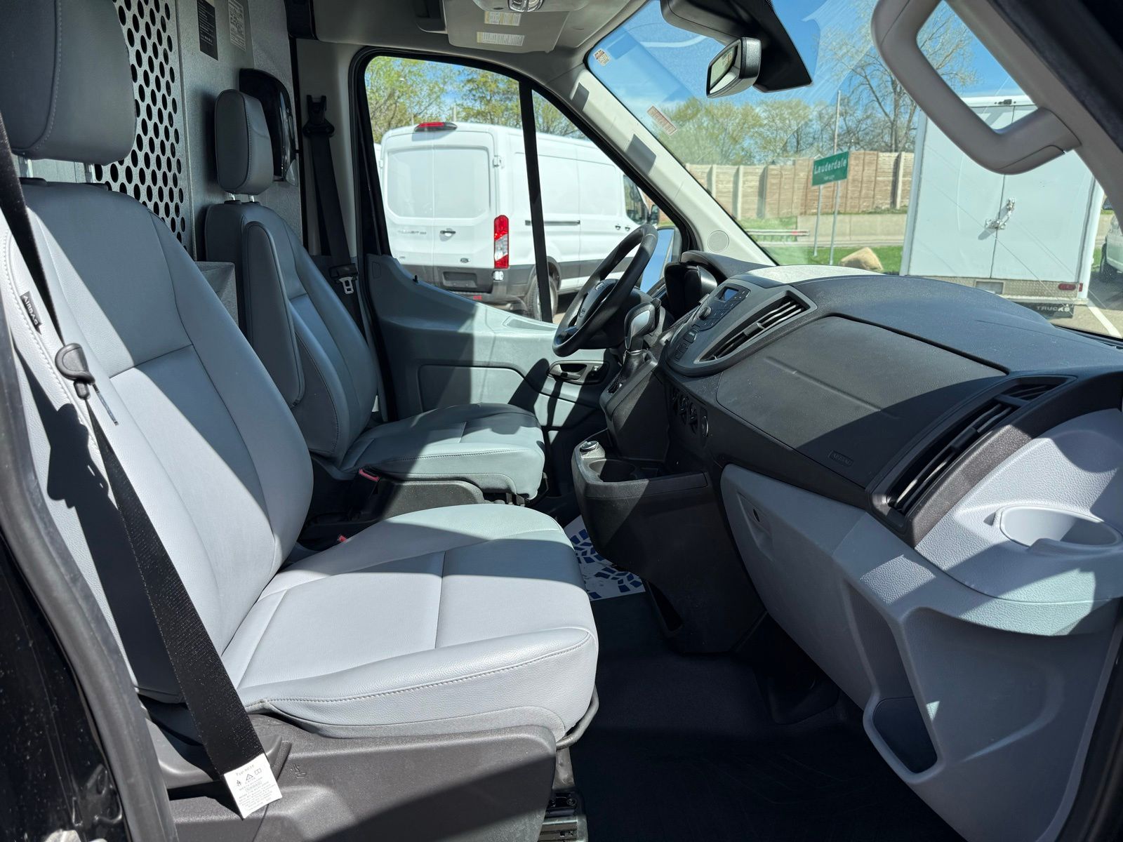 Used 2019 Ford Transit 250 - photo 9