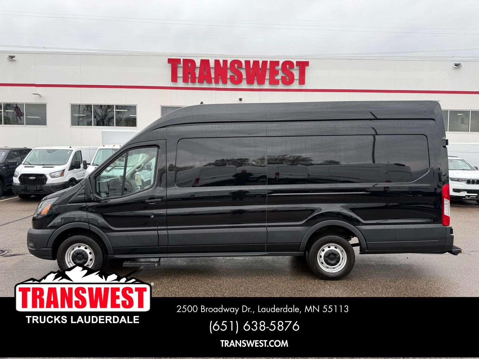 Used 2023 Ford Transit 250 - photo 2