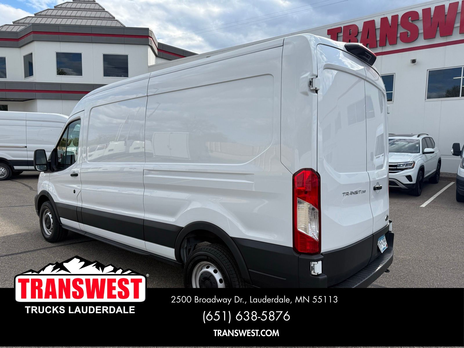 Used 2023 Ford Transit 250 - photo 5