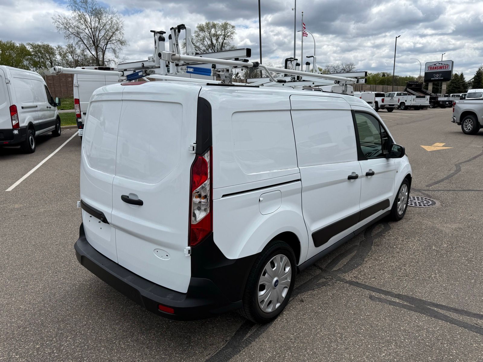 Used 2021 Ford Transit Connect - photo 17