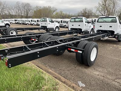 New 2026 Ford F-650 Base Super Cab Cab Chassis for sale #F260014 - photo 2