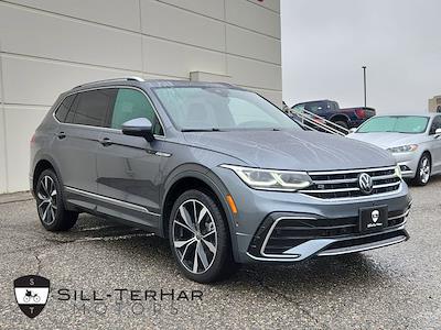 Used 2022 Volkswagen Tiguan SEL R-Line Black AWD SUV for sale #70446A2 - photo 1