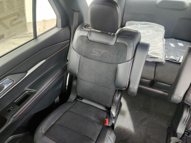 New 2026 Ford Explorer - photo 13