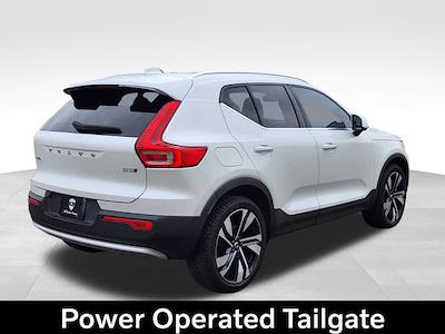 Used 2024 Volvo XC40 - photo 1