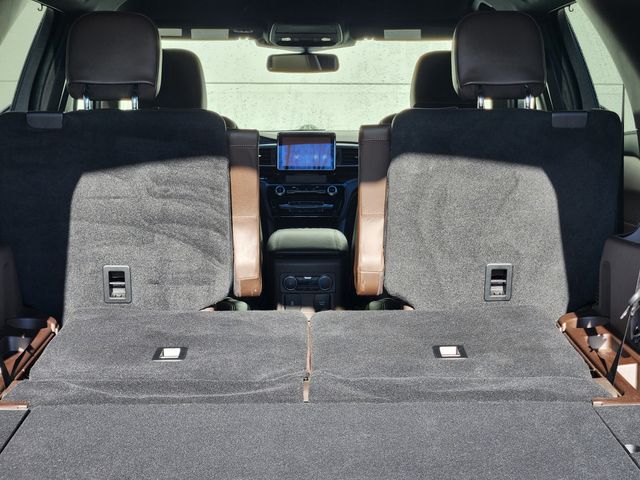Used 2023 Ford Explorer - photo 22
