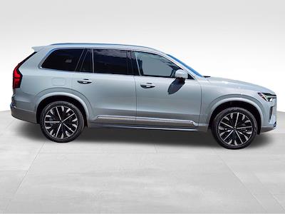 Used 2025 Volvo XC90 - photo 1