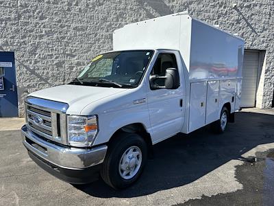 Used 2023 Ford E-350 - photo 1