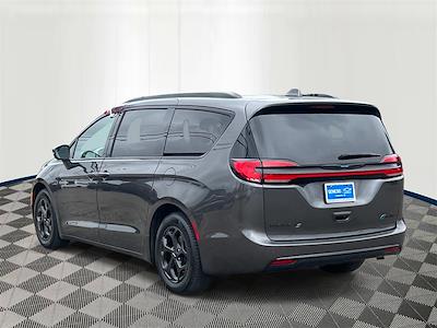 2021 Chrysler Pacifica FWD Minivan for sale #R517715A - photo 2