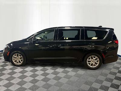 2023 Chrysler Pacifica FWD Minivan for sale #R628232A - photo 2