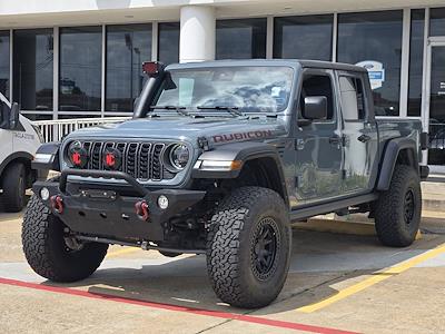 Used 2024 Jeep Gladiator - photo 1