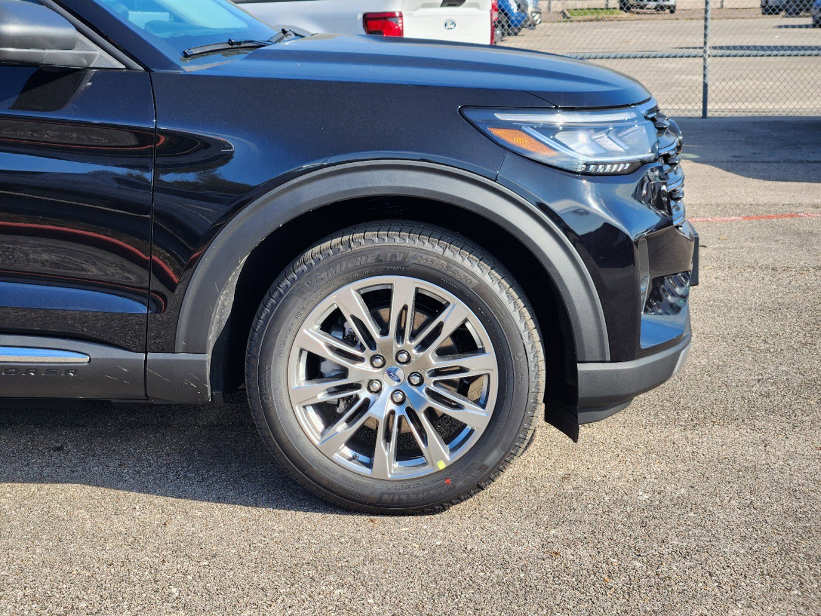 New 2025 Ford Explorer - photo 7
