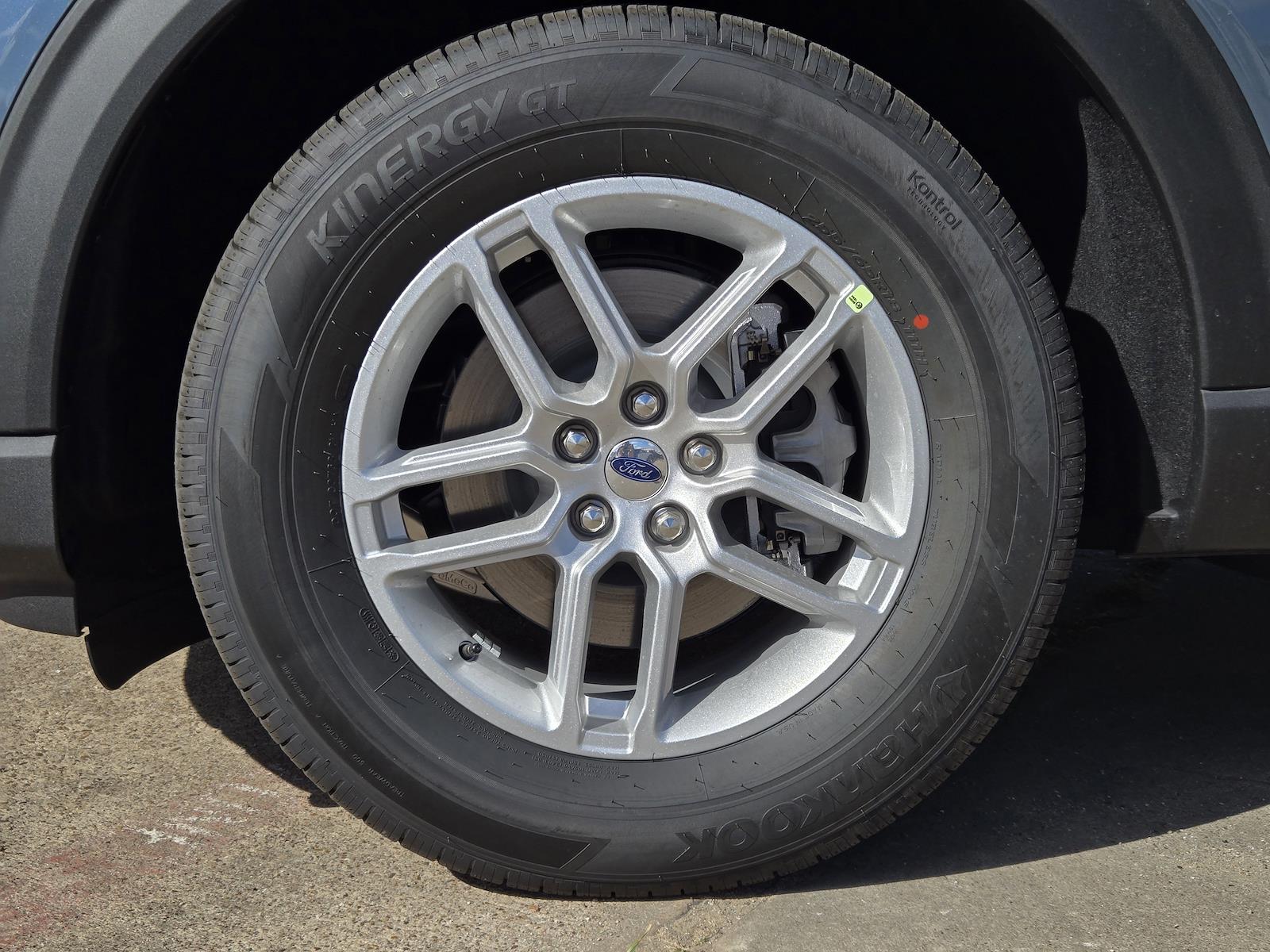 New 2026 Ford Explorer - photo 9