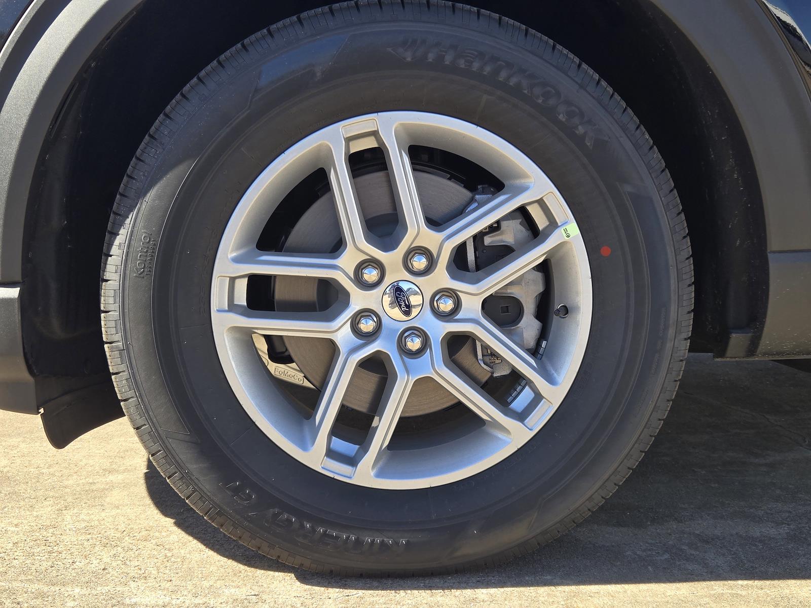 New 2026 Ford Explorer - photo 9