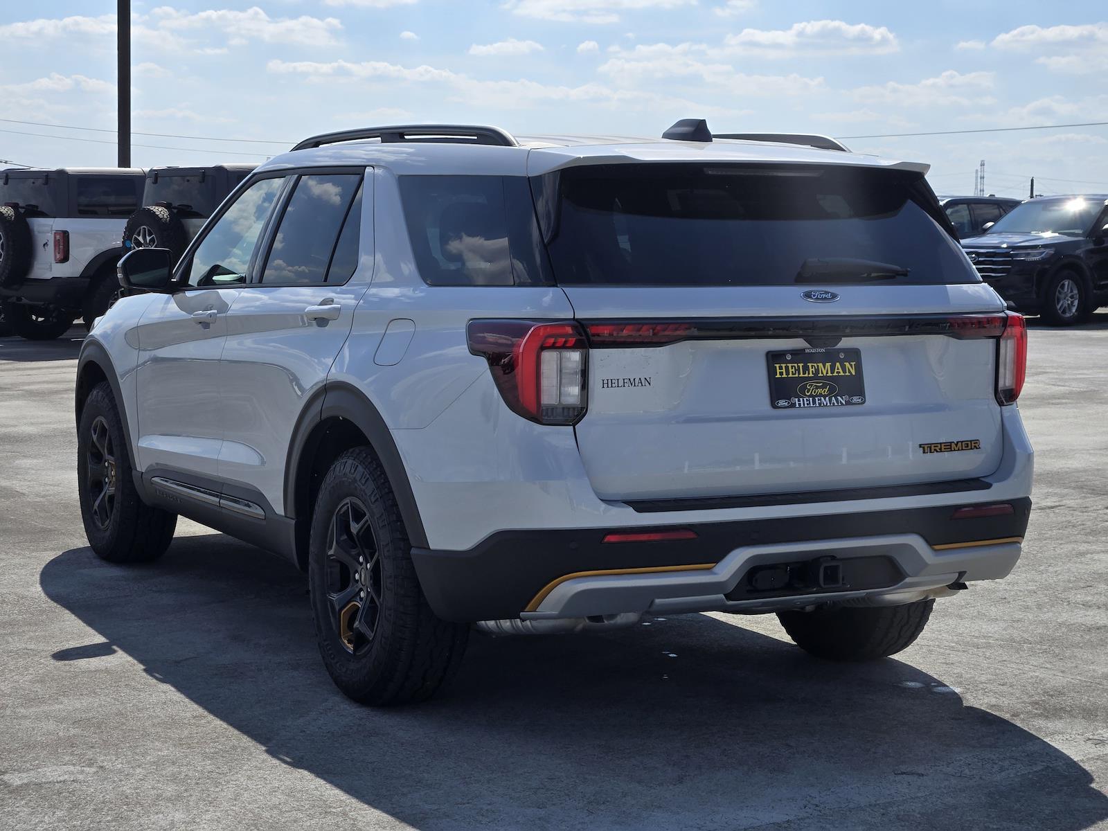 New 2026 Ford Explorer - photo 6