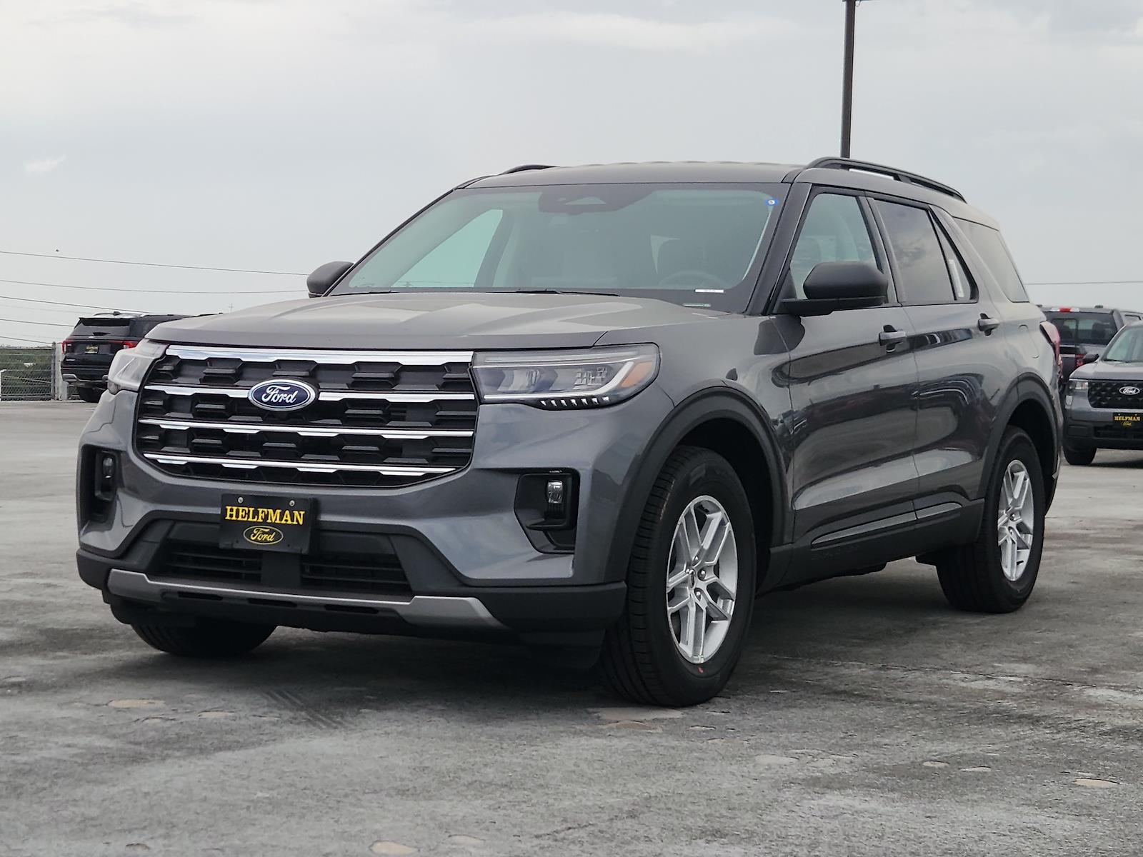 New 2026 Ford Explorer - photo 2