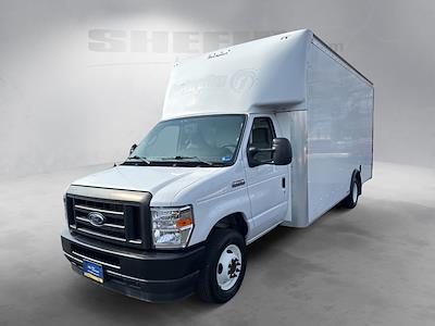 Used 2022 Ford E-450 - photo 1