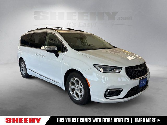 Used 2023 Chrysler Pacifica - photo 1