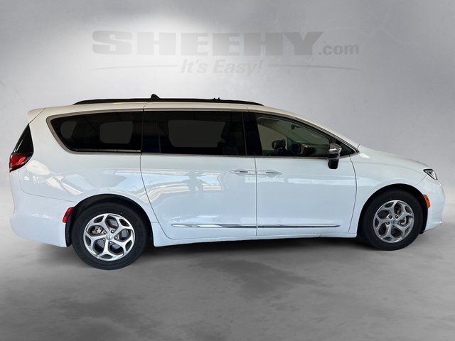 Used 2023 Chrysler Pacifica - photo 11