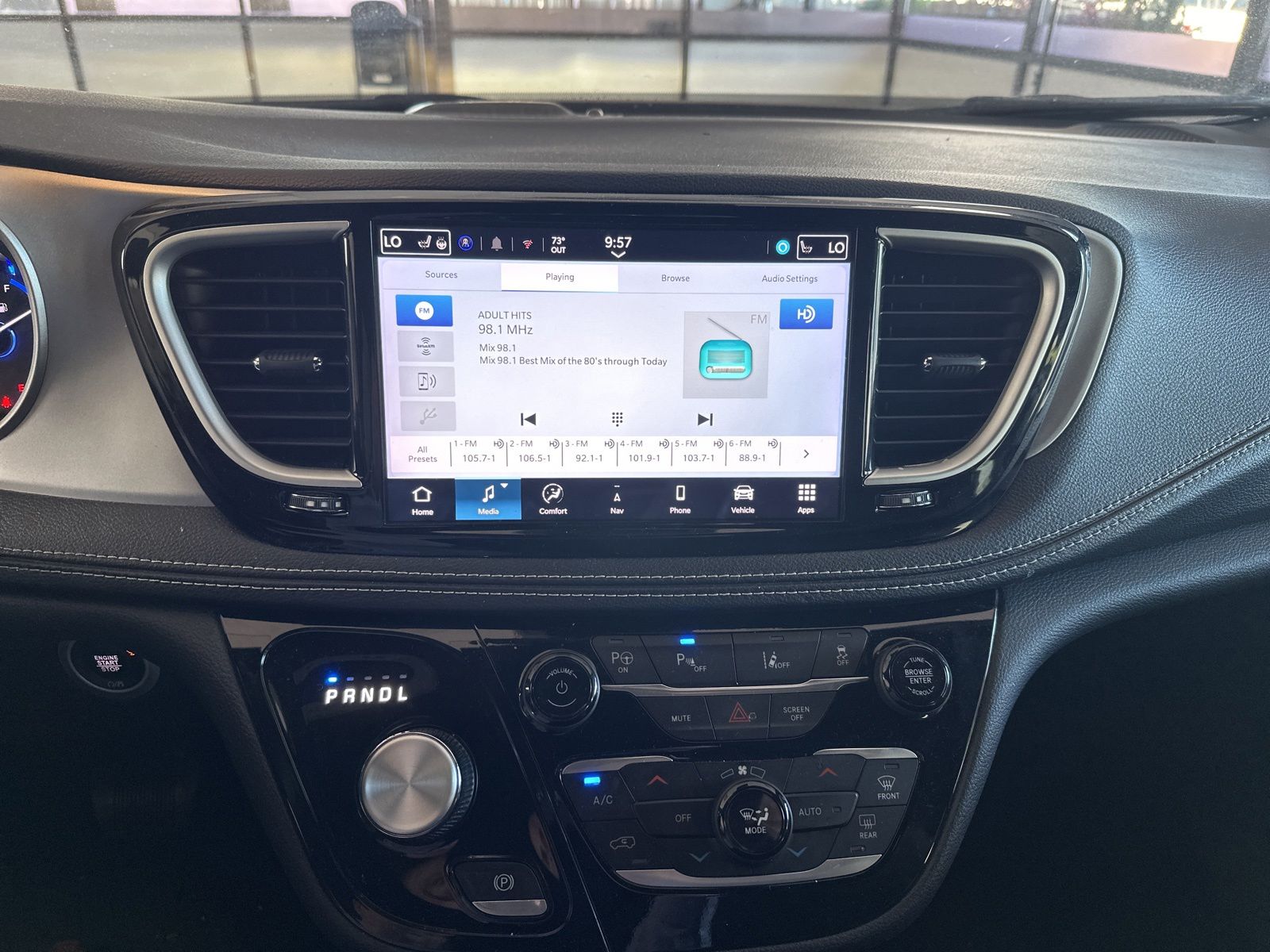 Used 2024 Chrysler Pacifica - photo 7