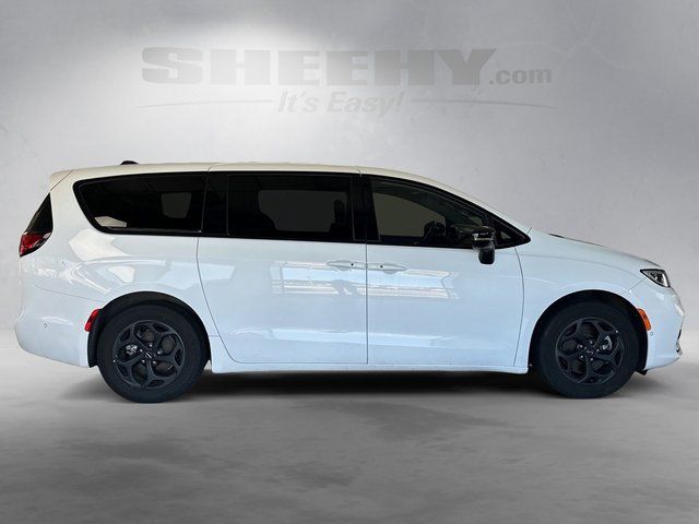 Used 2024 Chrysler Pacifica - photo 11