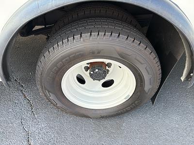 New 2025 Ford E-450 - photo 1