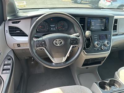 2015 Toyota Sienna 4x2 Minivan for sale #NE67989A - photo 2