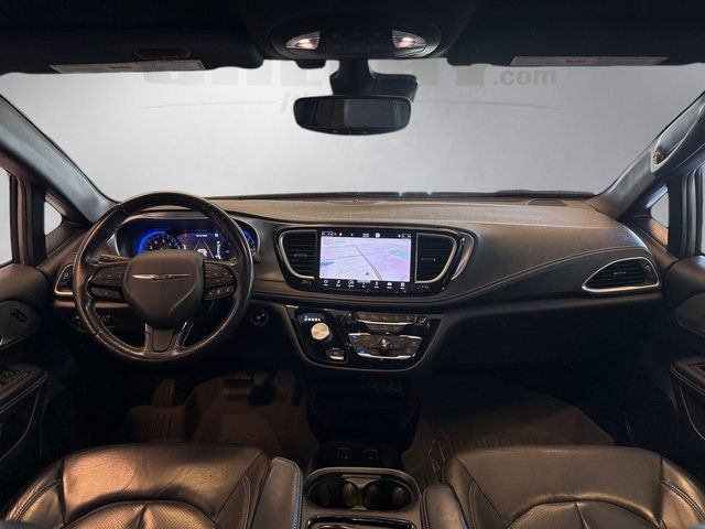 Used 2021 Chrysler Pacifica - photo 6